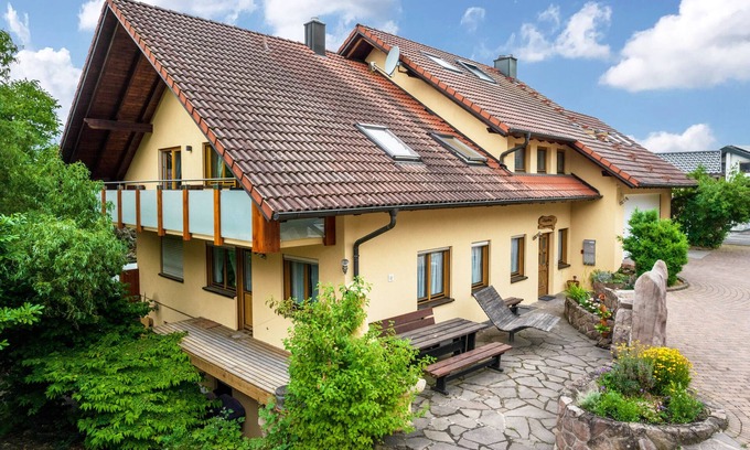 Kappelrodeck Apartment | Apartment 'Im Rodeck Nest' with Mountain View, Shared Garden and Wi-Fi