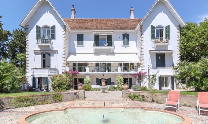 California - Pezou Apartment | Apartment in a beautiful quiet residence parking - Benakey