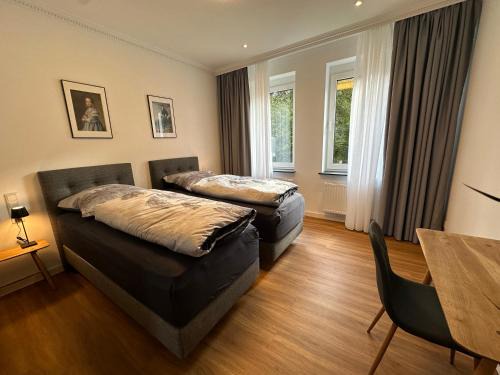 Bad Wilhelmshoehe Apartment | Apartment in Bad Wilhelmshöhe mit großem Balkon im Grünen und kostenfreien Parkplätzen
