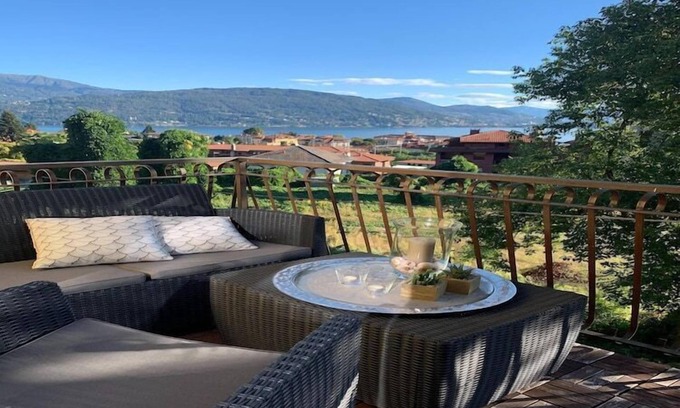 Baveno House | Apartment in Baveno with Lake Maggiore Views