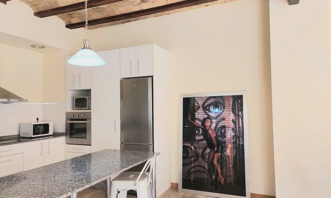 Sant Francesc Apartment | Apartment in bullring for families or long stay.