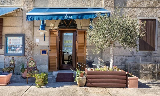 Cres Apartment | Apartment in Cres near Old Town and Beaches