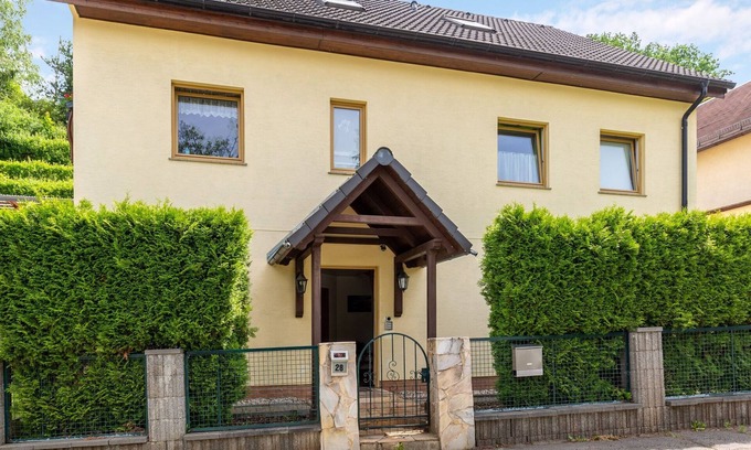 Gittersee Apartment | Apartment in Dresden with swimming pool