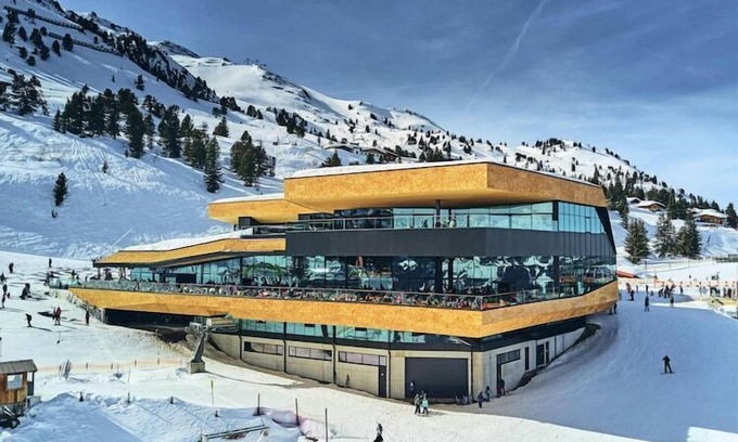Kaltenbach Apartment | Apartment in Kaltenbach with Ski-In Access