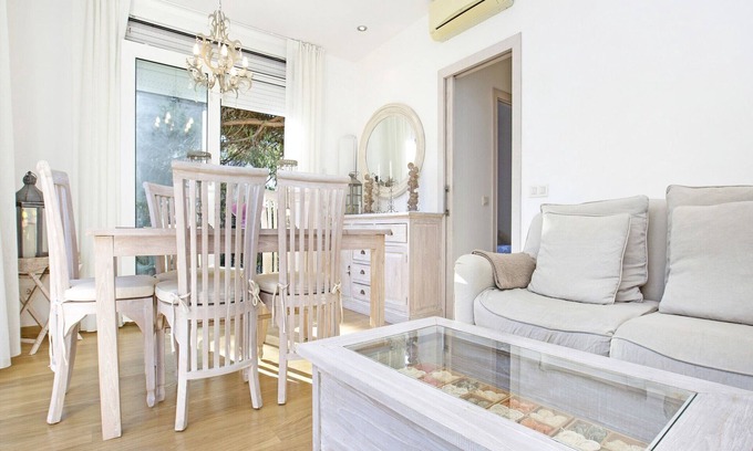 Llafranc Apartment | Apartment in Llafranc near Sandy Beach