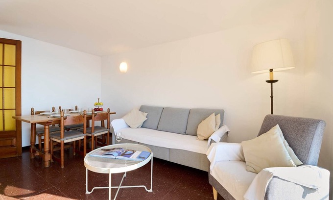 Llafranc Apartment | Apartment in Llafranc with Sea Views