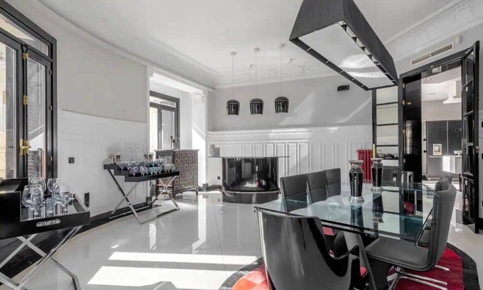 Cortes Apartment | Apartment in Madrid with 5 bedrooms sleeps 10