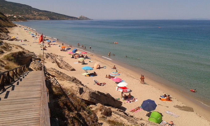 Valledoria Villa | APARTMENT IN MARAGNANI IN A VILLA 30 METERS FROM THE SEA.