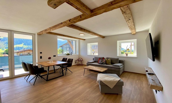 Saalfelden am Steinernen Meer Apartment | Apartment in Saalfelden near Ski Slopes