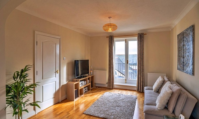 Teignmouth Apartment | Apartment in Teignmouth near River Beach