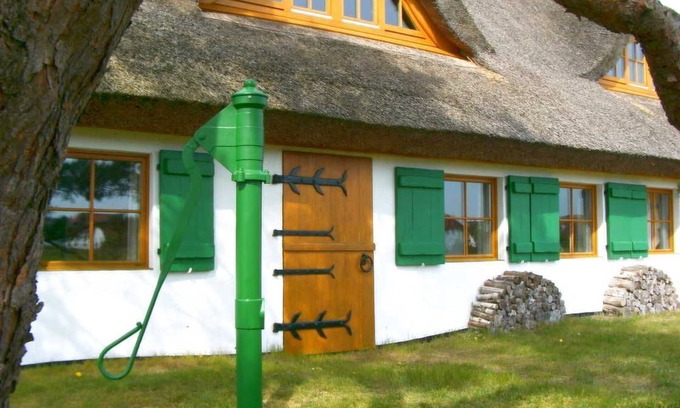 Hiddensee Apartment | Apartment in the Fischerhaus Hiddensee 33 sqm - Apartment in the Fischerhaus 33 sqm