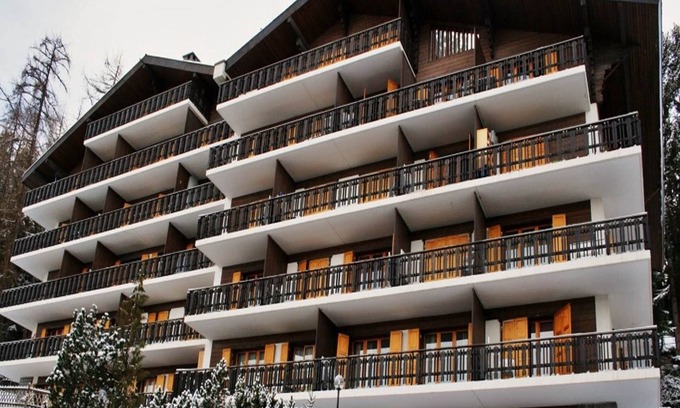 Sion Apartment | Apartment in Veysonnaz with valley view