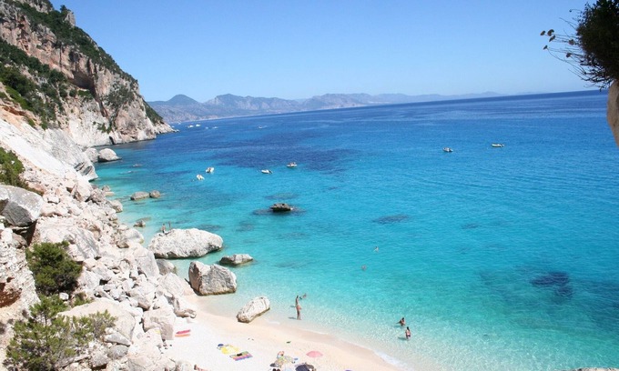 Lotzorai Apartment | Apartment in villa with garden to 5 minutes from the sandy beach