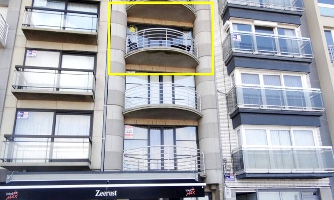 Wenduine Apartment | Apartment in Wenduine with Stunning Sea Views
