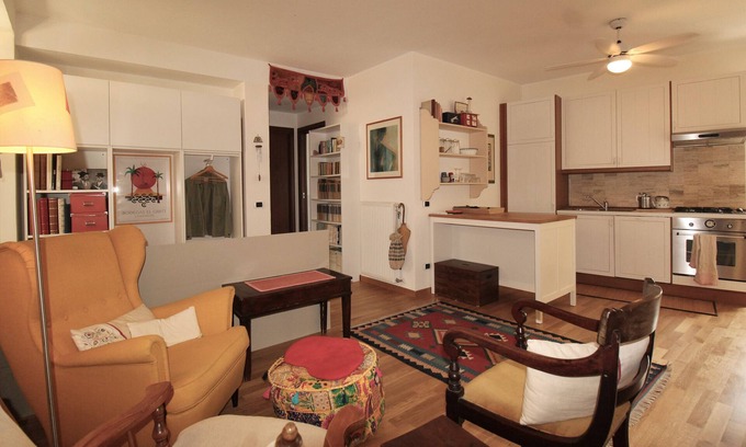 Polpenazze del Garda Apartment | Apartment 'Bella' with Mountain View and Wi-Fi