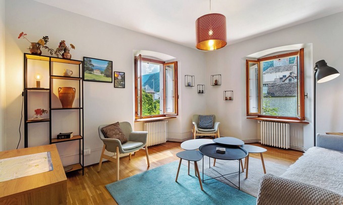 Santa Maria Maggiore Apartment | Apartment 'Casa Anna' with Mountain View and Private Terrace