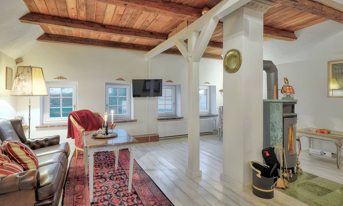 Horsbull Apartment | Apartment 'Junior Suite' with Shared Garden and Wi-Fi