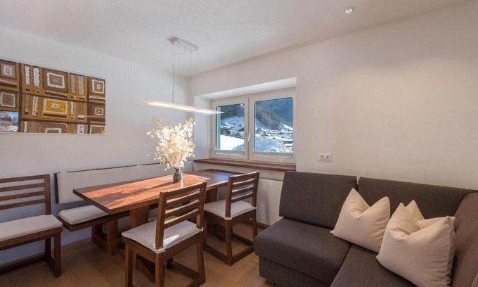 Selva di Val Gardena Apartment | Apartment Justine Wurdengeja