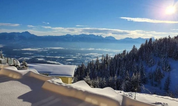 Treffen Apartment | Apartment Kanzelhöhe with balcony