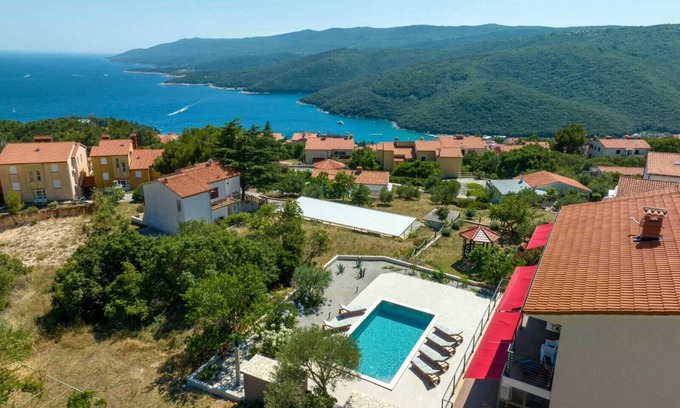 Rabac Apartment | Apartment Klara - beautiful pool apartment for 7 people