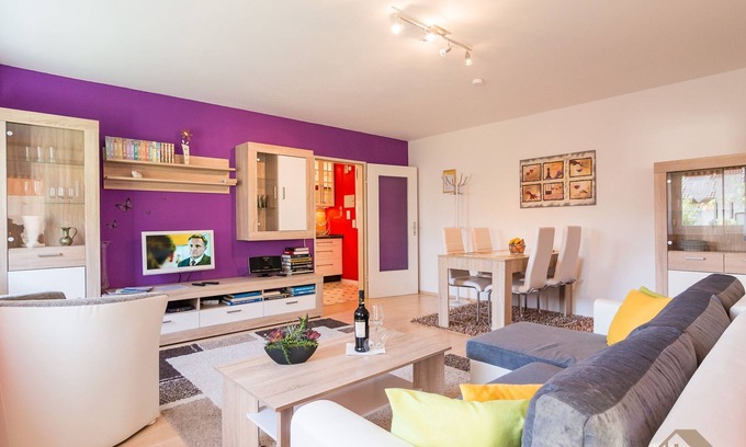 Schoemberg Apartment | Apartment 'Knopf' with Private Terrace and Wi-Fi