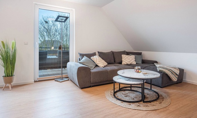 Uelzen Apartment | Apartment 'Kroge' with Balcony and Wi-Fi