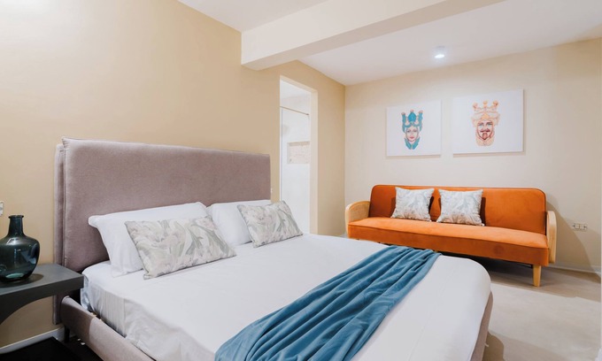 Taviano Apartment | Apartment 'Le Ficalinnie' with Shared Terrace, Wi-Fi and Air Conditioning