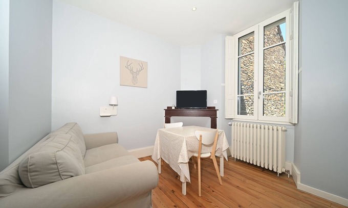 Bagneres-de-Luchon Apartment | Apartment 'Les Téchous' with Mountain View, Shared Garden and Wi-Fi