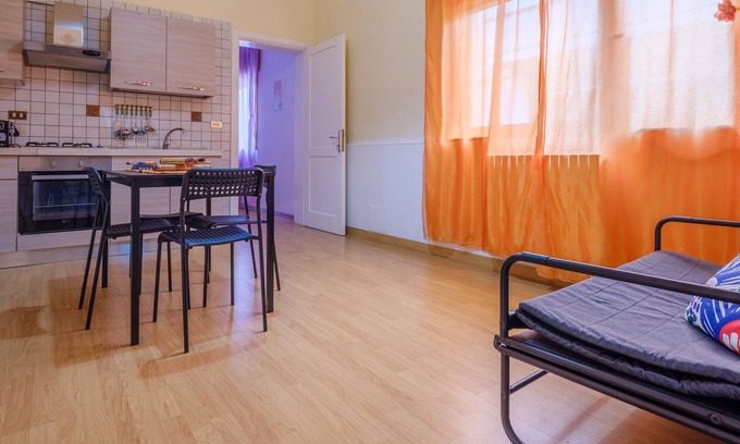 Veglie Apartment | Apartment 'Leader' with Private Garden, Wi-Fi and Air Conditioning