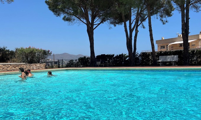 Llanca Apartment | Apartment Llanca Sea view, Swimming pool and 5min walk to the beach