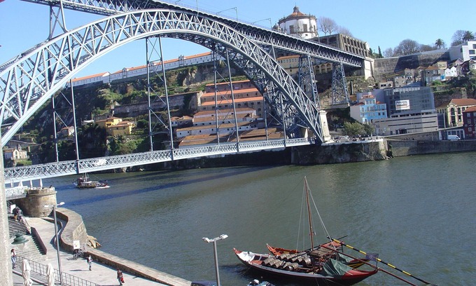 Sao Nicolau Apartment | Apartment Located at center Oporto UNESCO heritage area, in front of Wine Caves