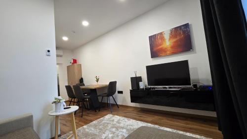 Ivanec Apartment | Apartment Lovro