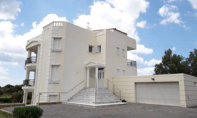 Ierapetra Villa | Apartment Maisonette in modern Villa