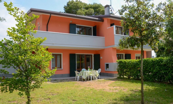 Bibione Lido dei Pini Apartment | Apartment Maitè by Interhome