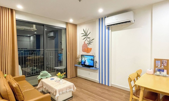 Gia Lam Apartment | Apartment near Artificial Beach, park view