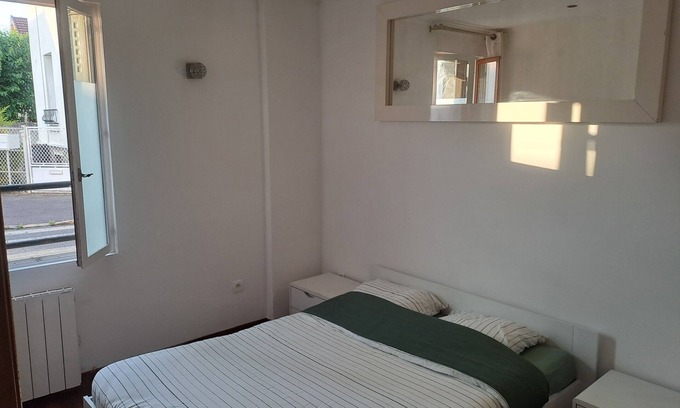 Houilles Apartment | Apartment near Houilles train station. Houilles Paris 12min train