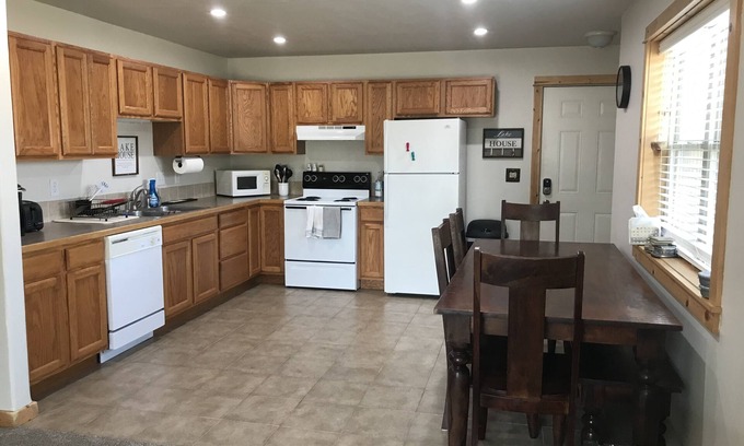 Stratton House | Apartment near Swanson Reservoir