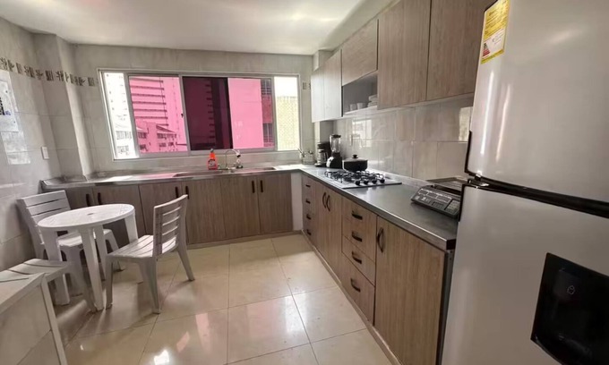 Marbella Apartment | Apartment near the beach and walled city
