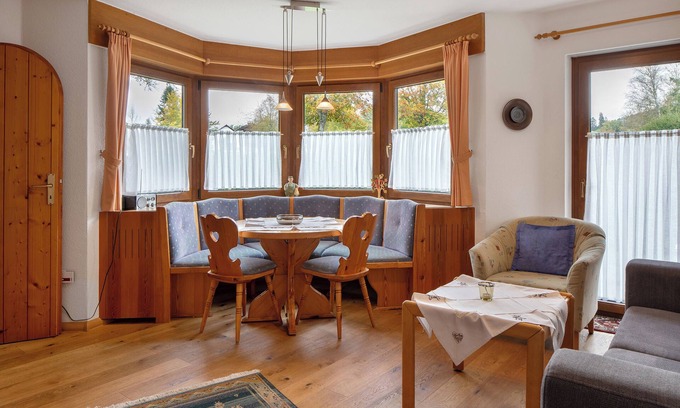 Titisee-Neustadt Apartment | Apartment 'Nr 1' with Private Terrace, Private Garden and Wi-Fi