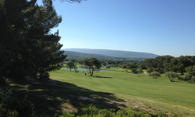 Saumane-de-Vaucluse Apartment | Apartment on golf in Provence with swimming pool