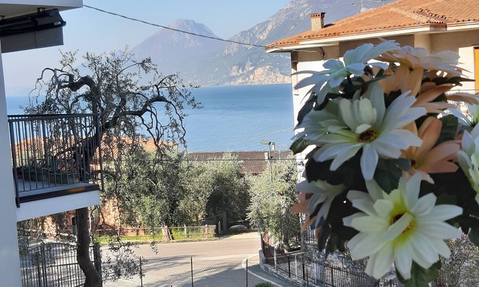 Assenza Apartment | Apartment Orchidea with beautiful lake view