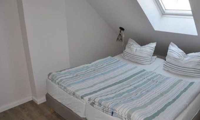 Puttgarden Apartment | Apartment on 2 floors - App 7 - Hus lake view
