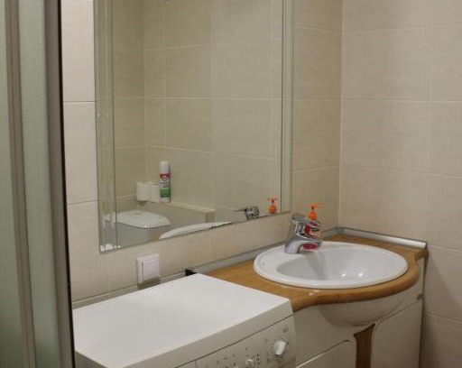 Leninskiy Apartment | Apartment on Blyukhera 61