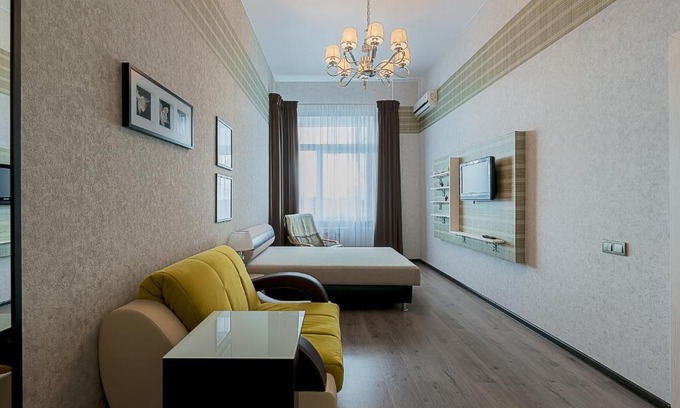 Ozero Dolgoe Apartment | Apartment on Komendantskiy 21k1