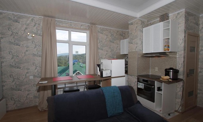 Golubye Dali Apartment | Apartment on Orbitovskaya