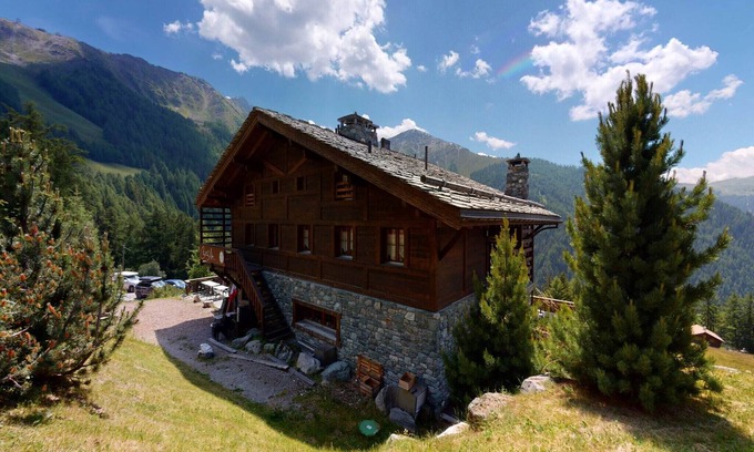 Nendaz Apartment | Apartment on ski slopes of Prarion