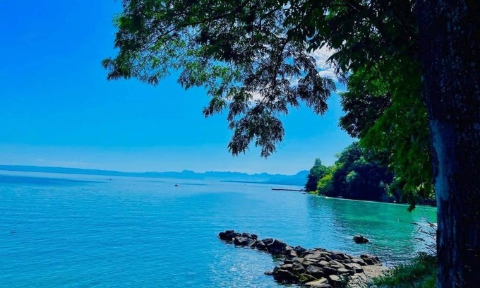 Excenevex Apartment | Apartment on the most beautiful beach of Lake Geneva