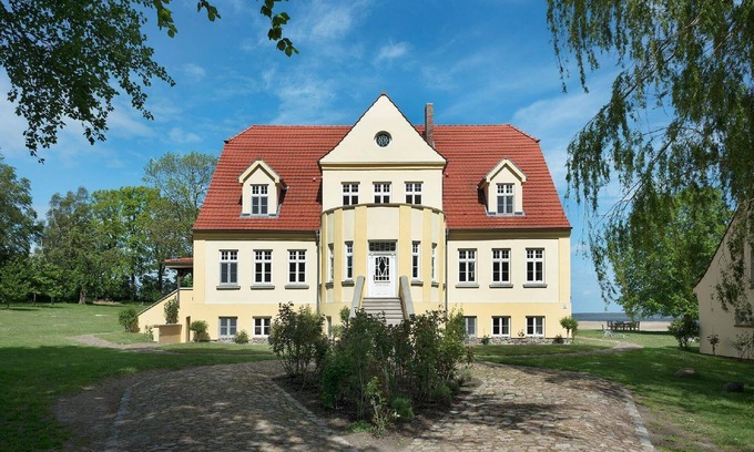 Grubnow Apartment | Apartment on the second floor of the manor house