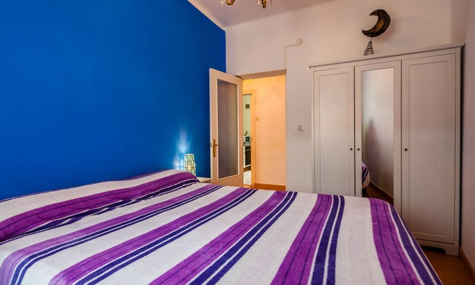Santona Apartment | Apartment on the Santoña promenade, a few meters from the port and beach. WIFI