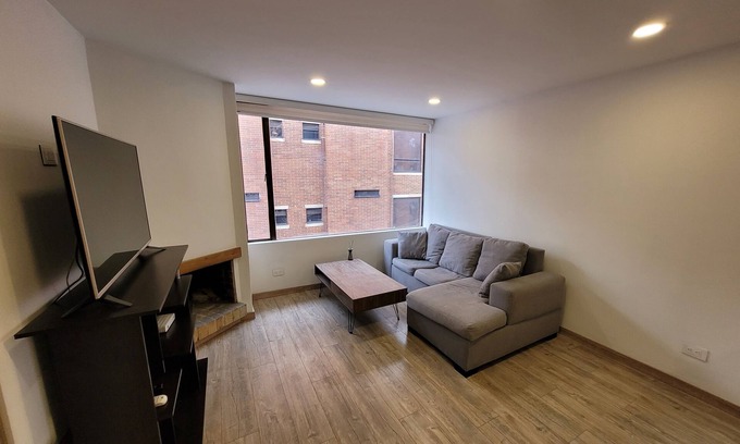 Chico Norte Apartment | Apartment one block from Parque de la 93